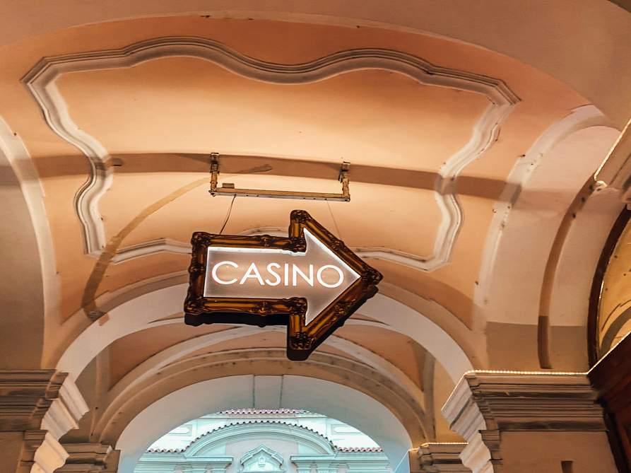 Vegas Plus Casino Bloqué dans Mon Pays : Comprendre et Trouver des Alternatives
